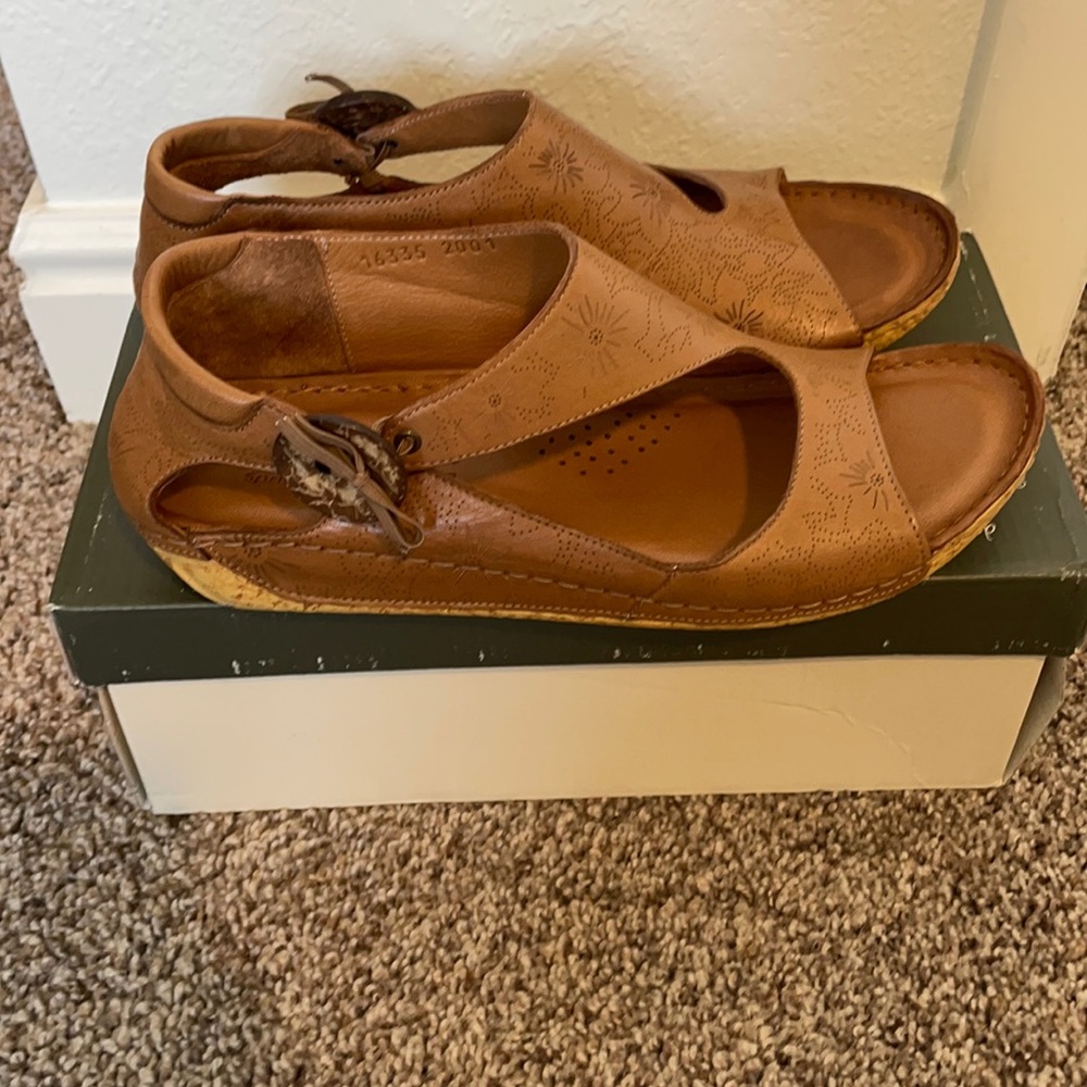 Spring Step Women’s Sandal size 8.5 (39)